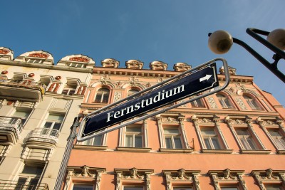 Schild 54 - Fernstudium